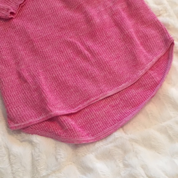 Express V-neck Sweater - Picture 4 of 4